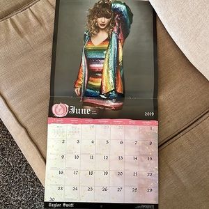 Taylor Swift Reputation Calendar 2019